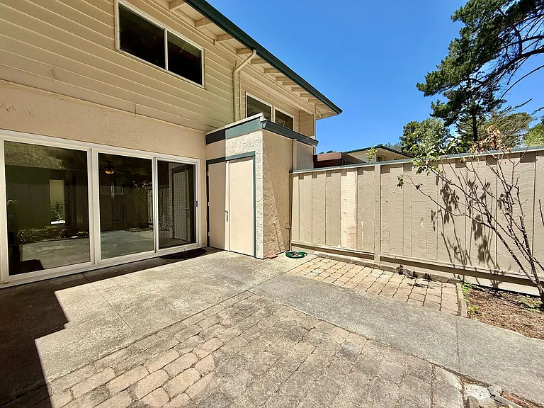1254 Terra Nova Blvd — Photo 24