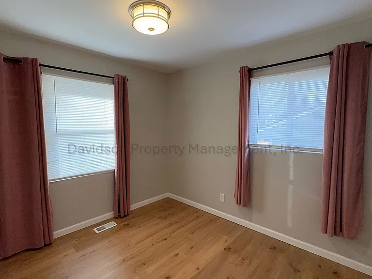 3040 Garland Ter — Photo 10