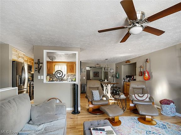 4th image of 1774 Woodland Trace St