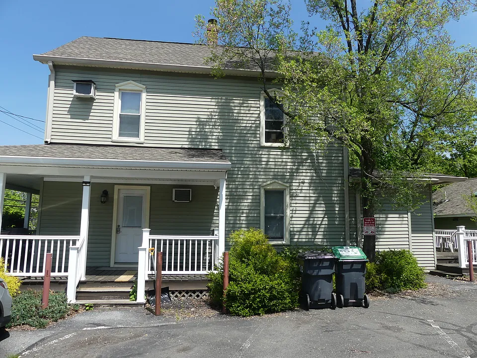 50 N Chestnut St