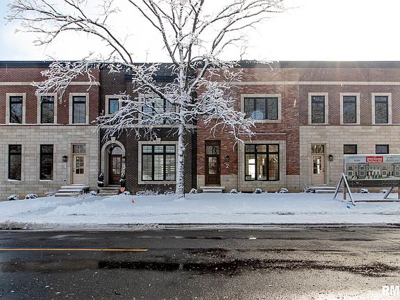 3rd image of 824 W Moss Ave #2