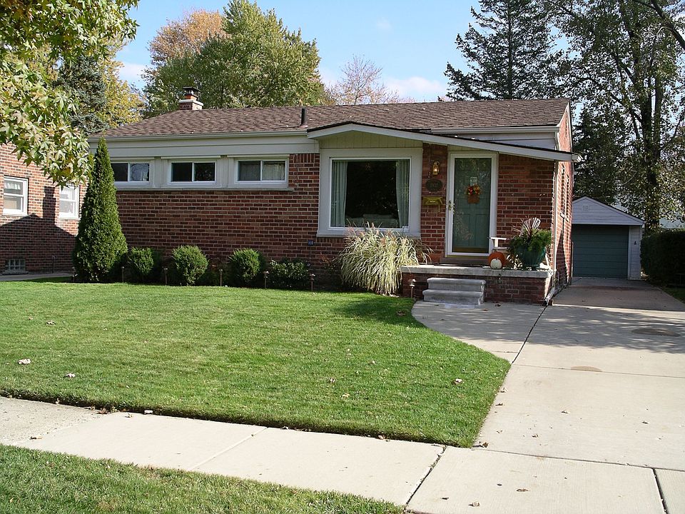 1st image of 2932 Maplewood Ave