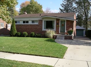 2932 Maplewood Ave, Royal Oak, MI 48073