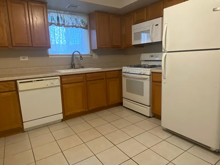 8521 W Catherine Ave #378 — Photo 5
