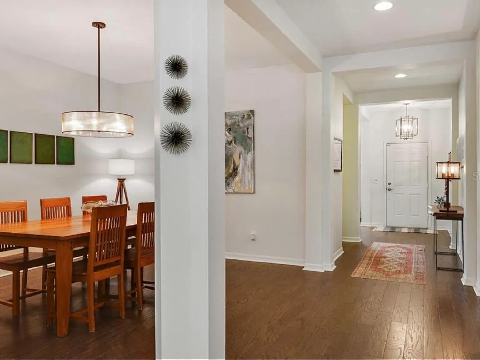3 bed, 2.5 bath, 2435 sqft, $4,200 — Photo 3