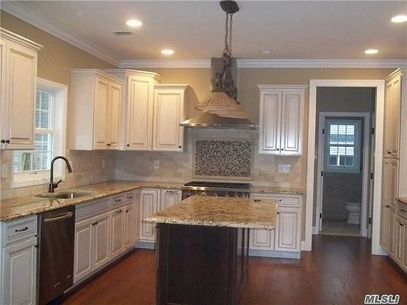 4th image of 117 Berkeley Pl