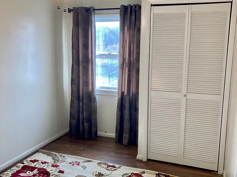 2nd bedroom with large closet