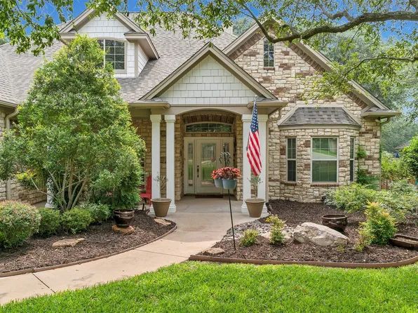 3203 Golden Oaks Cir, Granbury, TX 76049