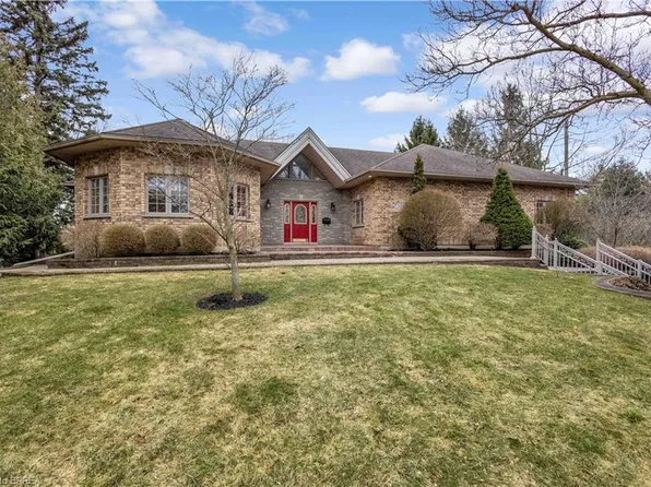 103 Tutela Heights Rd, Brantford, ON N3T 1A4