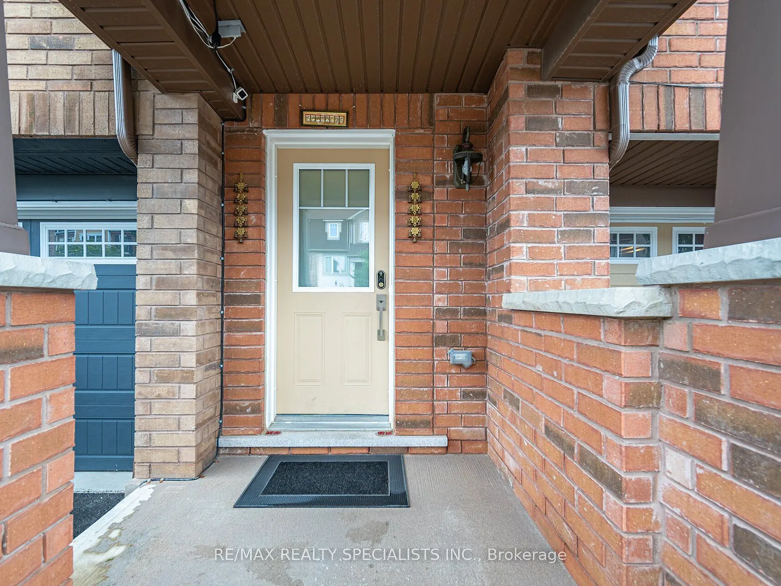 4 bed, $3,200 — Photo 2