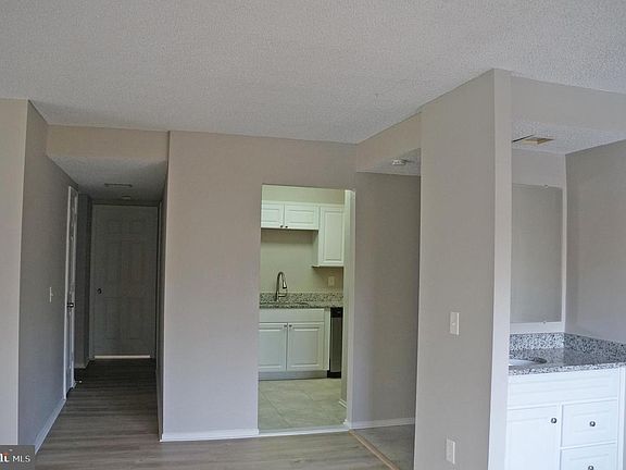 4th image of 6101 Edsall Rd APT 701