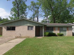 3964 Bristol Dr, Beaumont, TX 77707