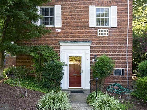 2nd image of 3410 Gunston Rd