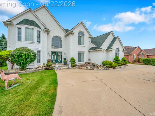 43468 Hoptree Dr, Sterling Heights, MI 48314