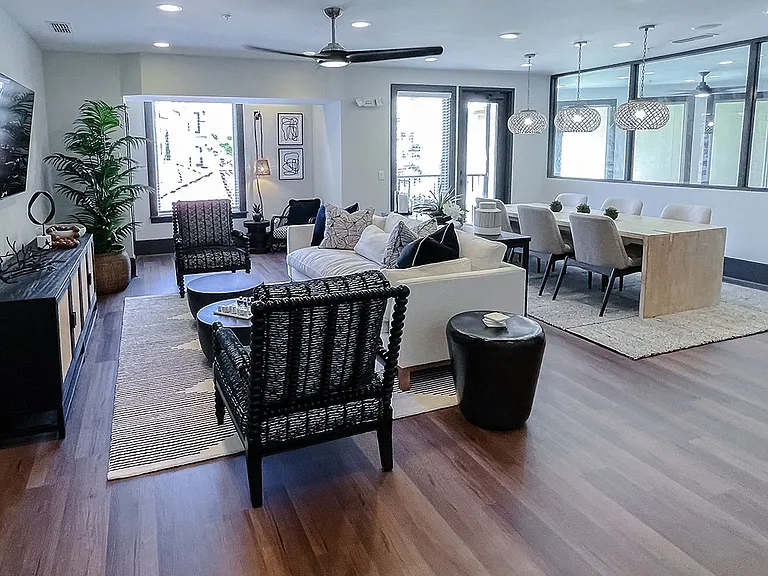 Two Addison Place — Photo 43