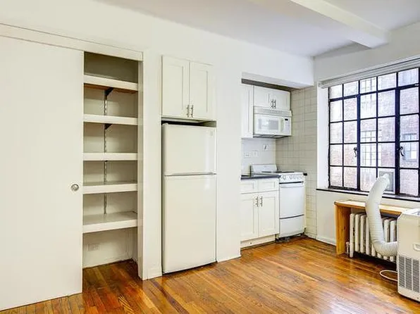 45 Tudor City Pl APT 1116, New York, NY 10017