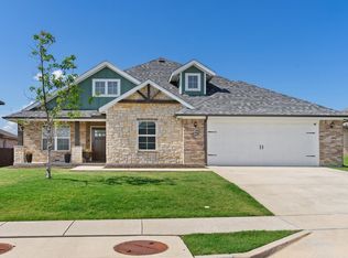 4904 Stratford Place Dr, Sanger, TX 76266