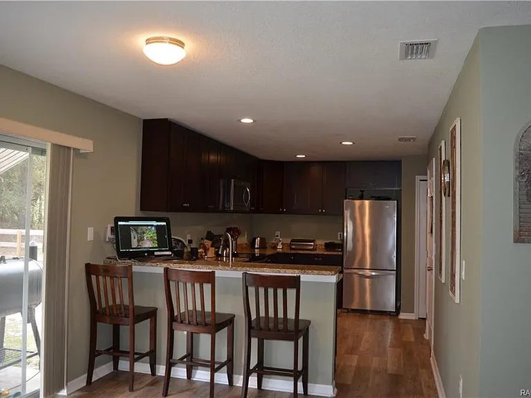 3134 W Randolph Ln — Photo 33