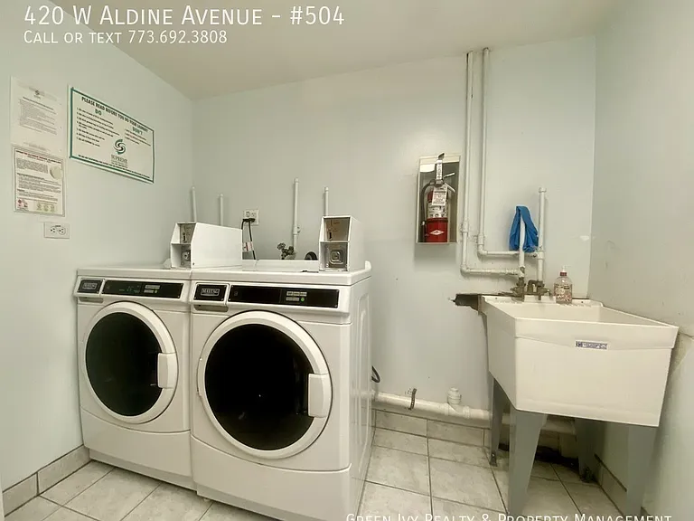 420 W Aldine Ave #504 — Photo 15