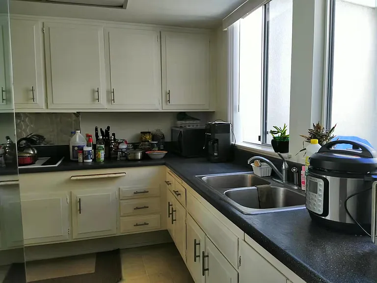 169 Avenida Majorca #B — Photo 5