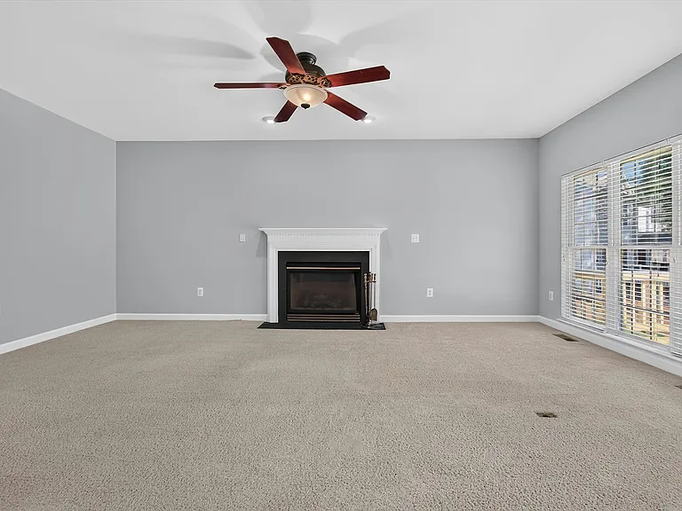 25670 S Village Dr — Photo 13