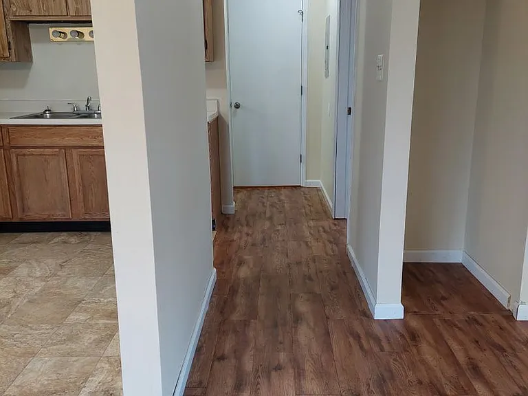 1714 Ashley St — Photo 6