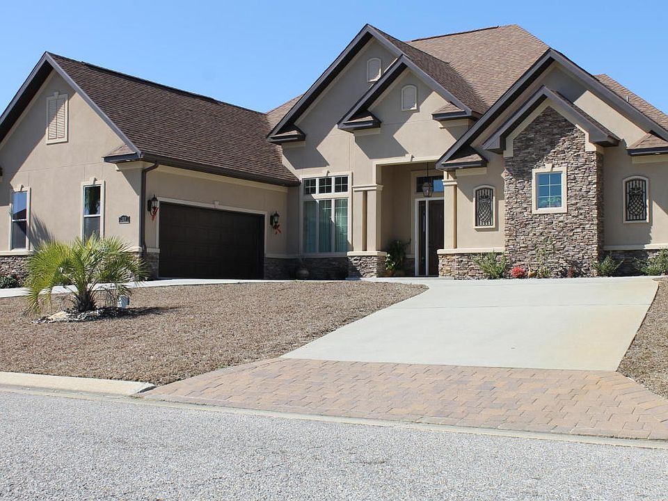 1st image of 2015 Fontainebleau Ct