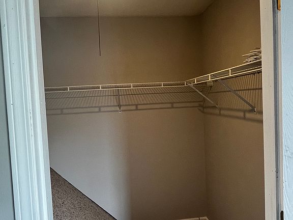 Master Bedroom walk in closet