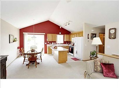 4th image of 150 Waxwing Ct NE