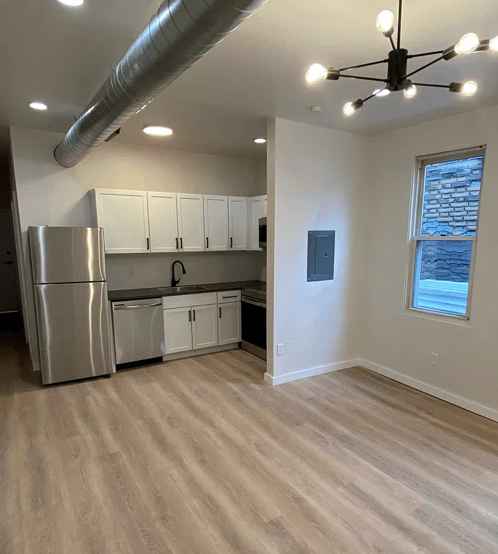 2 bed, 1.0 bath, 1000 sqft, $1,350 — Photo 1