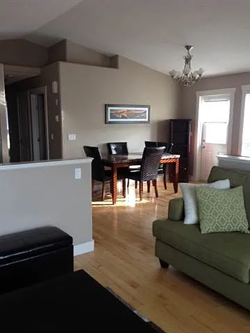 8902 - 70 Avenue Unit B — Photo 4