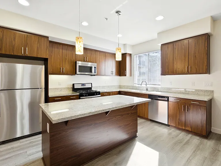 LuxLiv Apartments — Photo 2