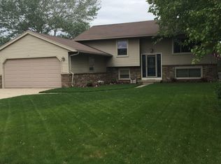 177 Mallard Rd, Perrysburg, OH 43551