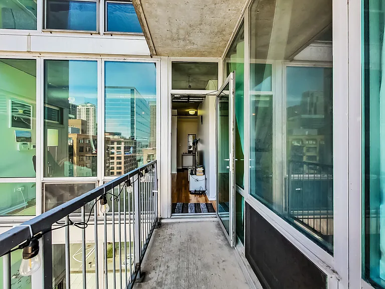 700 W Van Buren St #1010 — Photo 21