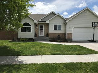 3072 E Springstone Cir, Ammon, ID 83406