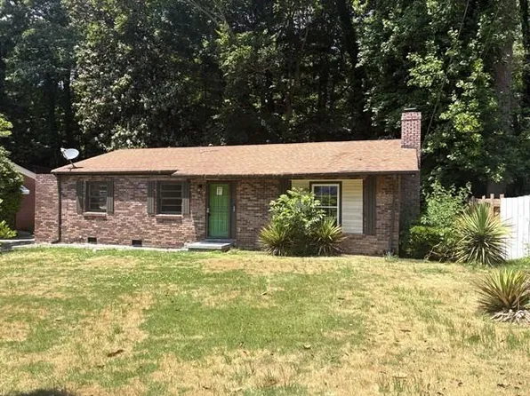2740 Santa Barbara Dr NW, Atlanta, GA 30318