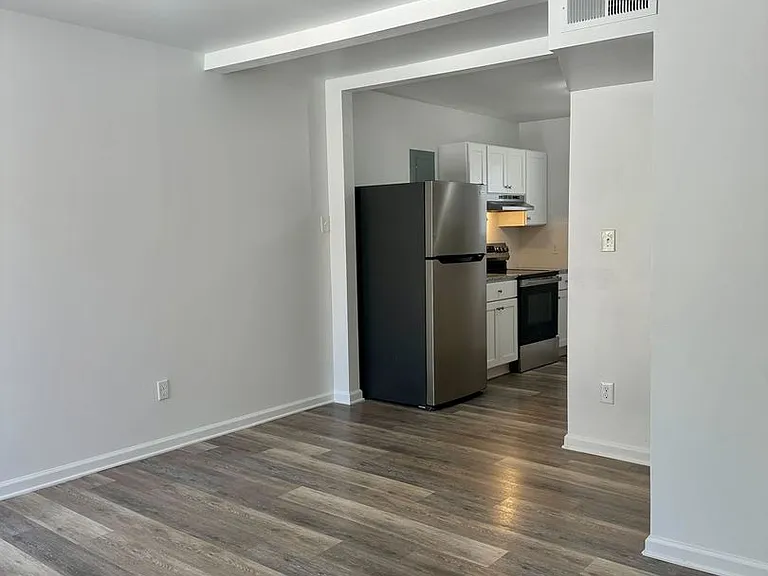 1911 19th Ct N — Photo 12