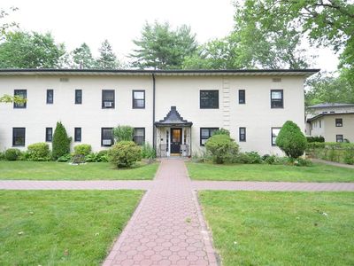 63 Manchester Road #2R, Eastchester, NY, 10709