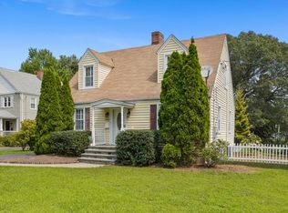 1863 Jennings Rd, Fairfield, CT 06824