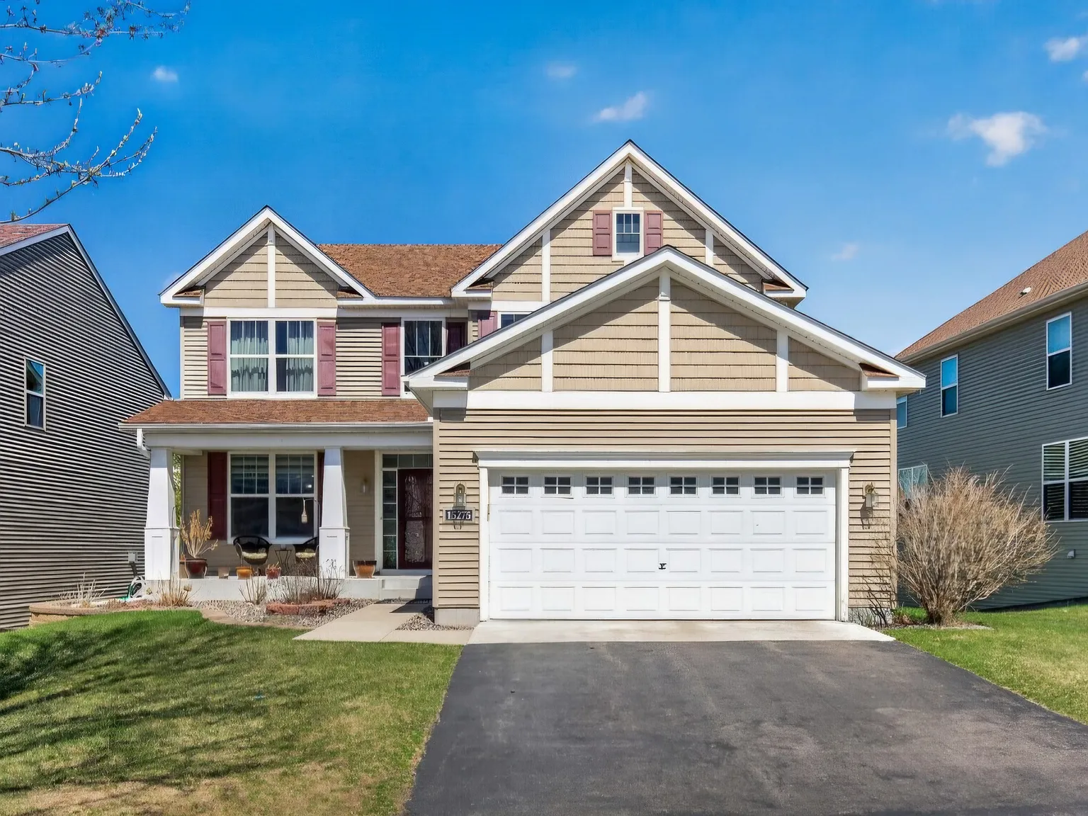 Stunning 5 Bedroom Home for Immediate Occupancy in EP!! — Photo 2
