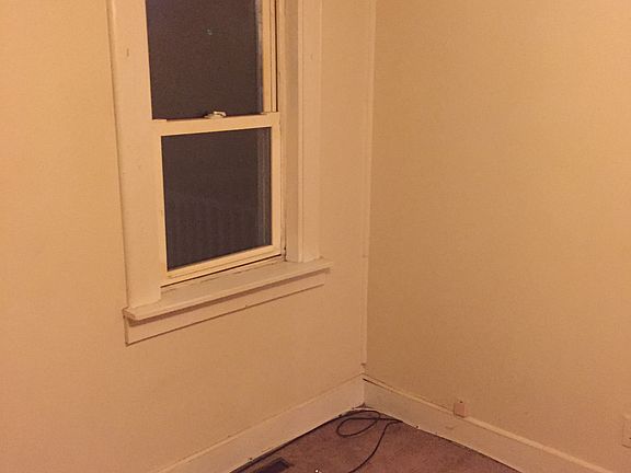 5th image of 133 Grand St APT 1