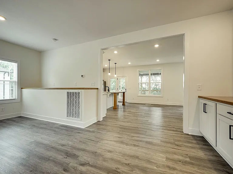 420 Stonemeadow Rd — Photo 26