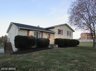16 Pleasant Valley Rd, Westminster, MD 21158