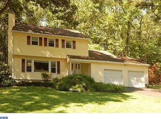 28 Jeffrey Ln, East Windsor, NJ 08520