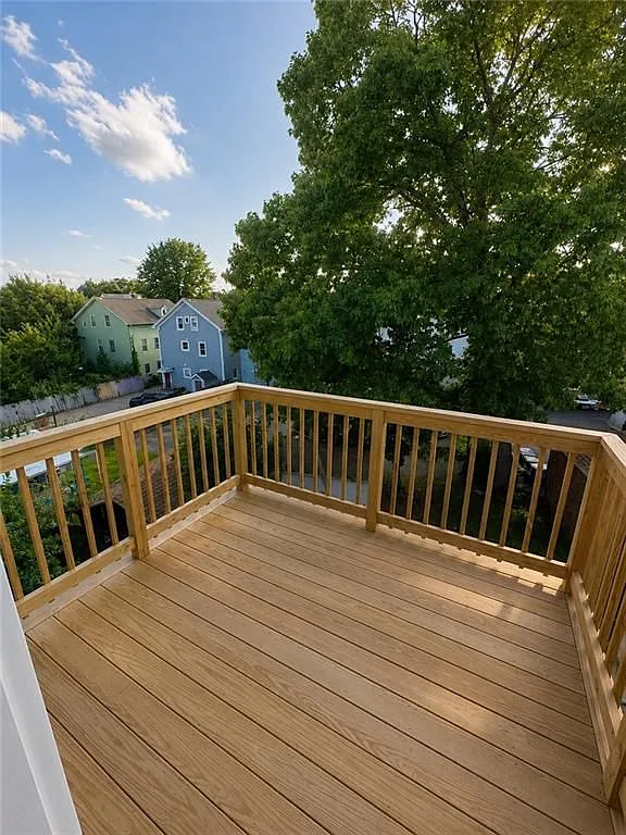 3 bed, 2.0 bath, 1200 sqft, $2,500 — Photo 2