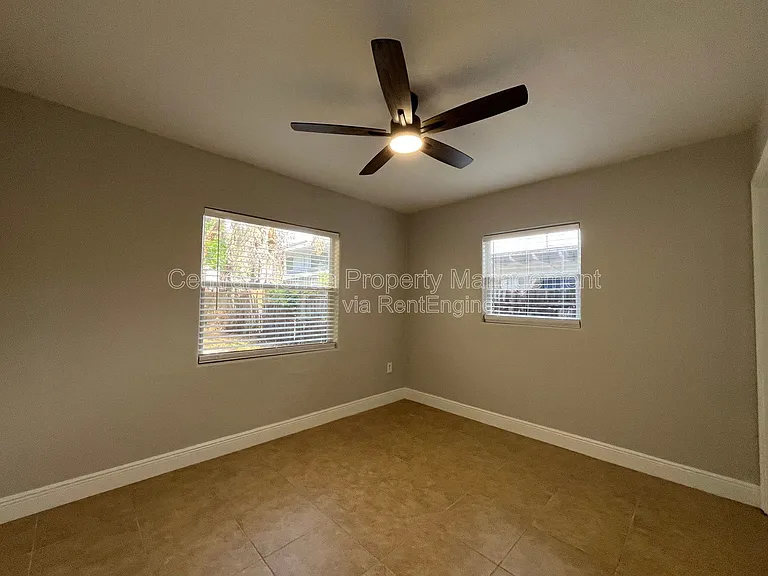1510 Altaloma Ave #B — Photo 11