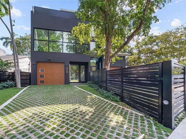 420 SW 15th Rd — Photo 47