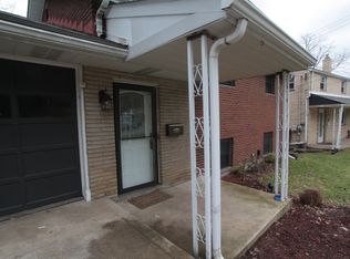 915 Rita Dr, Pittsburgh, PA 15221