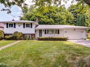 16141 W River Rd, Columbia Station, OH 44028