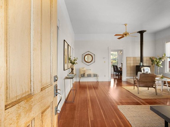 3rd image of 529 Johnson Street